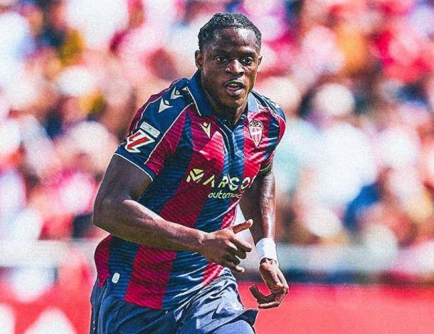 巴萨盯上21岁中锋：西甲5球3助身价翻3倍！违约金3000万